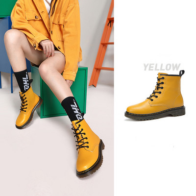 Naiste aktuaalsed paeltega ökonahast saapad mitmes mudelis