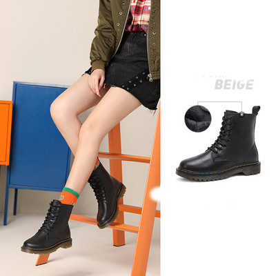 Naiste aktuaalsed paeltega ökonahast saapad mitmes mudelis