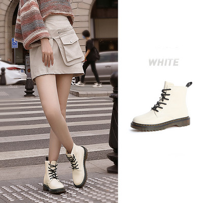 Naiste aktuaalsed paeltega ökonahast saapad mitmes mudelis