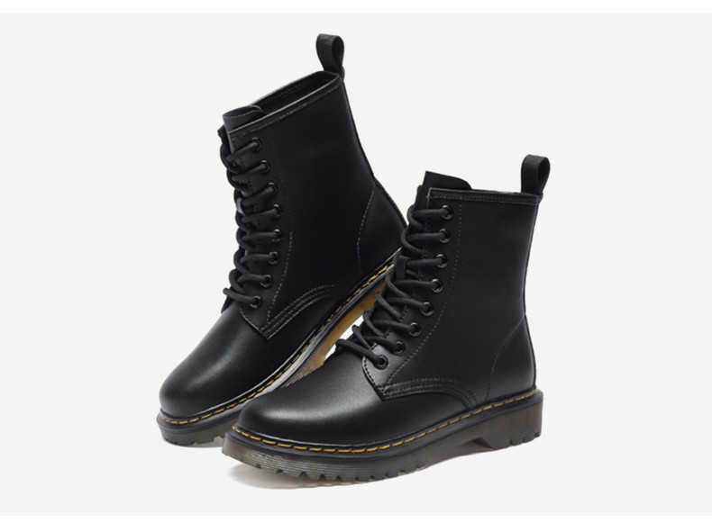 Naiste aktuaalsed paeltega ökonahast saapad mitmes mudelis