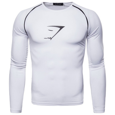 Meeste vabaaja pluusi tavaline mudel