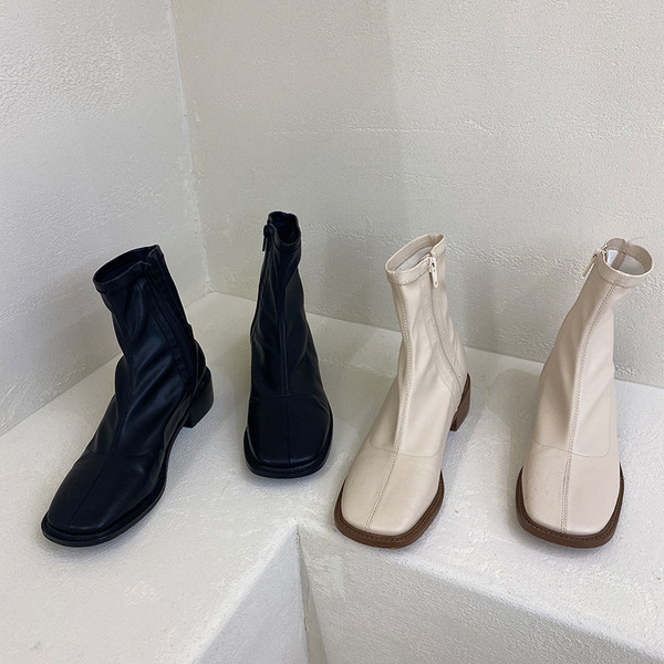 Tiszta női csizma eko bőrből, cipzárral