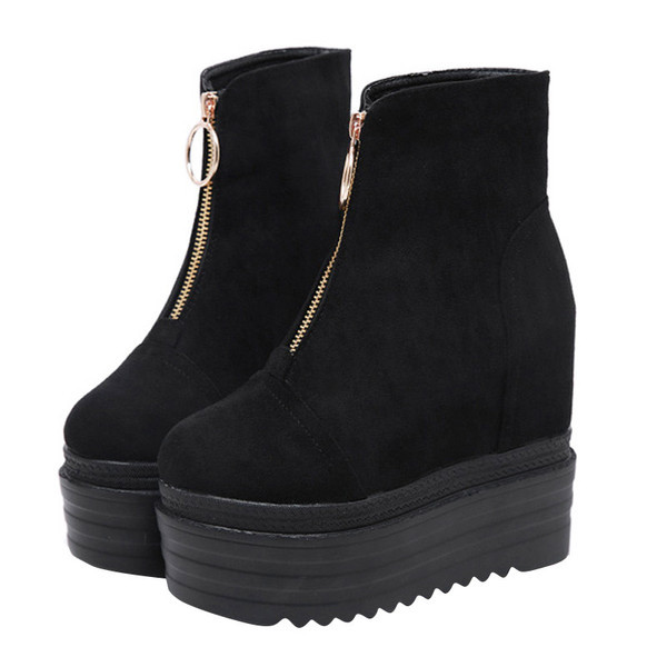 Jelenlegi női csizma magas talppal - három modell