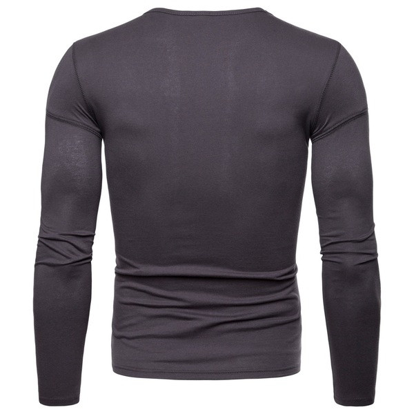 Vīriešu ikdienas blūzes vienkāršs modelis ar garām piedurknēm