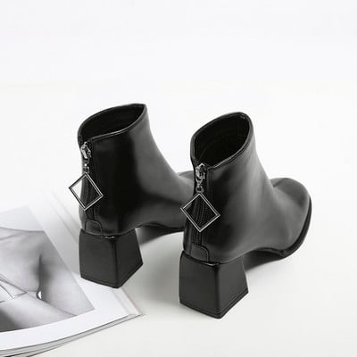 Kandilise paksu kontsaga vabaaja naiste saapad