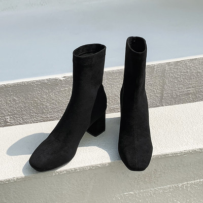 Öko velúrból készült női csizma új modellje - zokni típusú