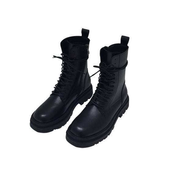 Cizme de dama de culoare neagra si sireturi - talpa aspra