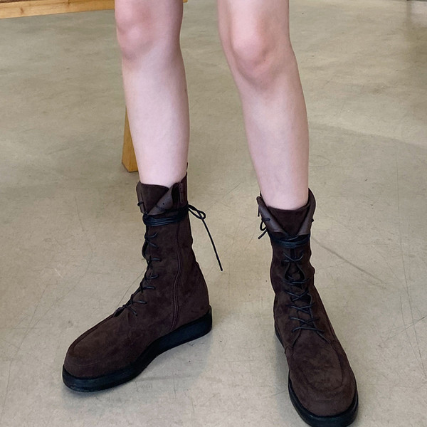 Női csizma eco bőrből vagy öko velúrból fűzős