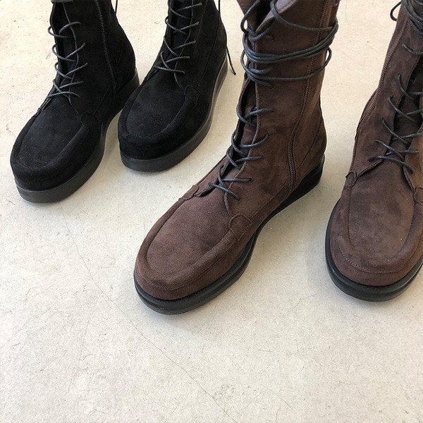 Női csizma eco bőrből vagy öko velúrból fűzős