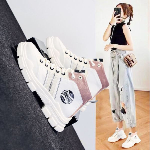 Sügisesed naiste tossud lipsude ja aplikatsiooniga