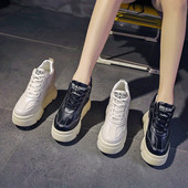 Naiste vabaaja tossud kõrge tallaga ökonahast