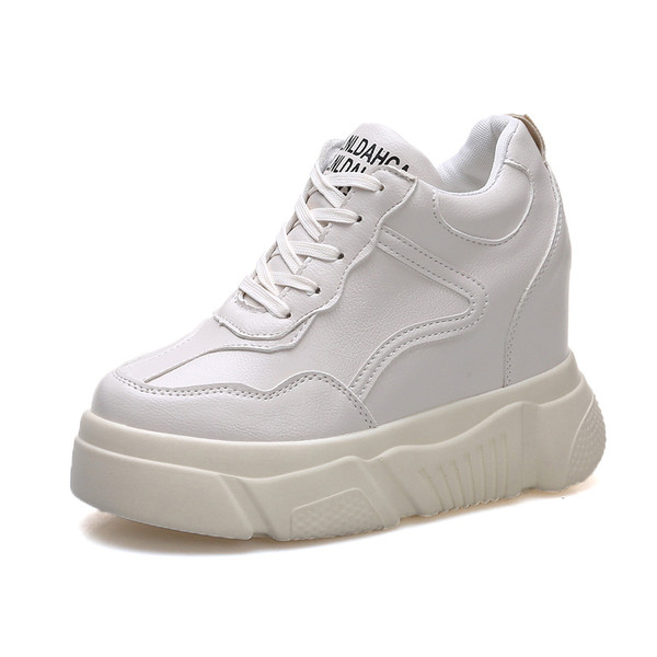 Naiste vabaaja tossud kõrge tallaga ökonahast