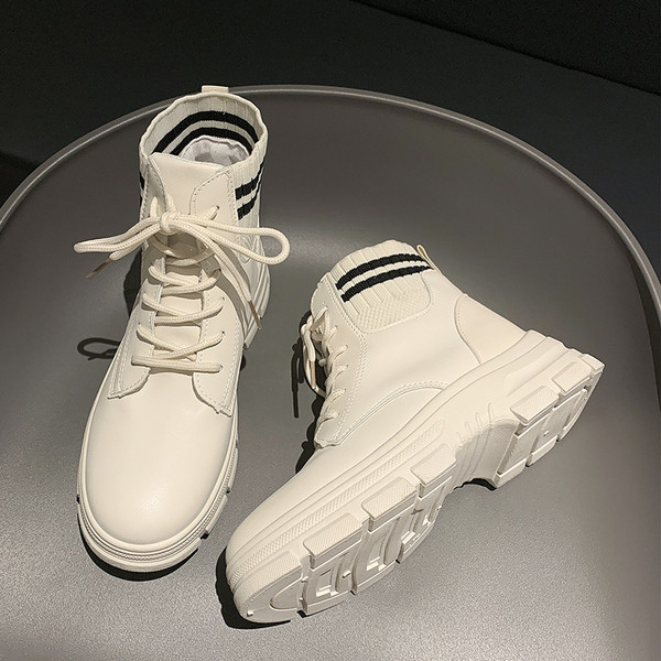 Casual γυναικείες μπότες από οικολογικό δέρμα και υφάσματα με τραχιά σόλα