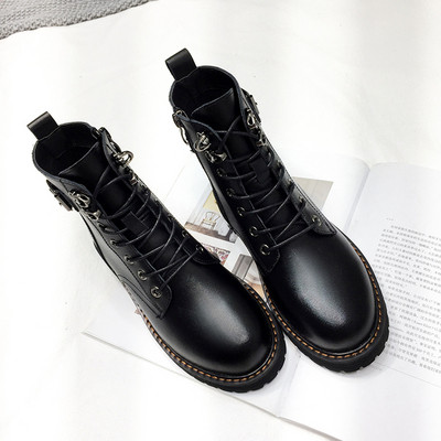 Lameda talla, paelte ja lukuga nahast naiste saapad