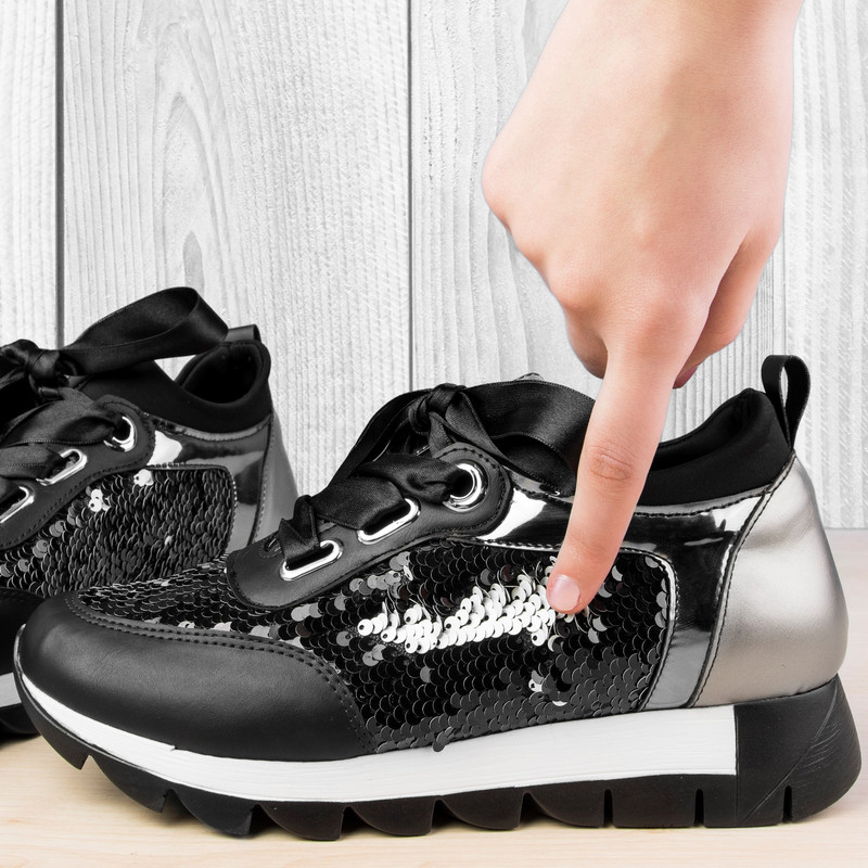 Дамски обувки с двуцветни пайети Черно/Златисто